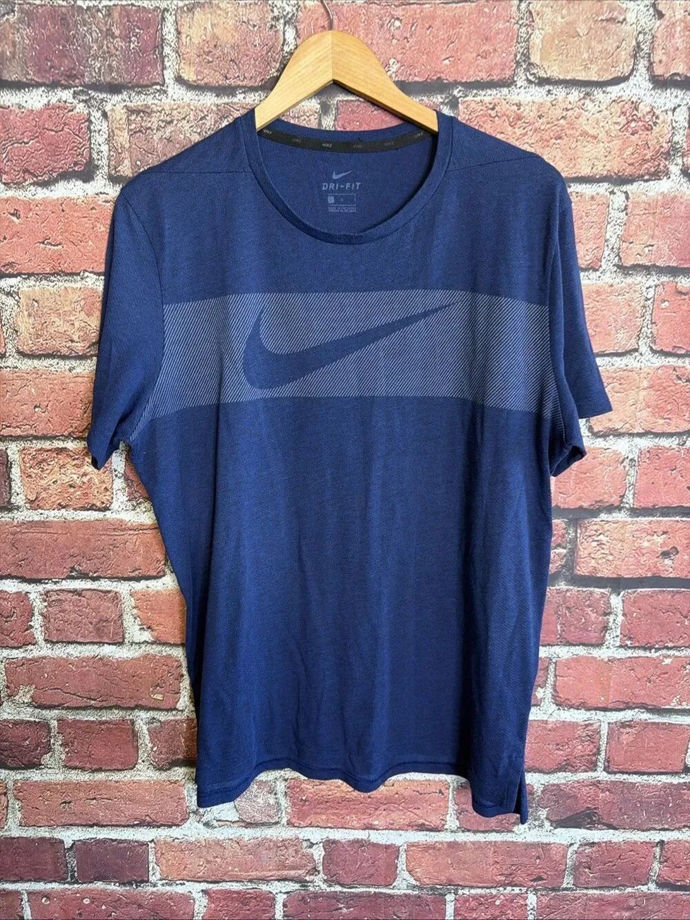 Nike Dri-FIT Breathe Training Shirt Mens L Navy Blue Swoosh Stripe AJ8004